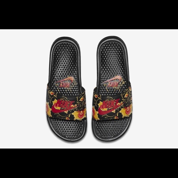 nike benassi slides floral